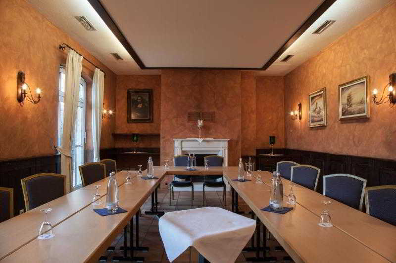 Hotel Landhaus Milser Дуйсбург Экстерьер фото